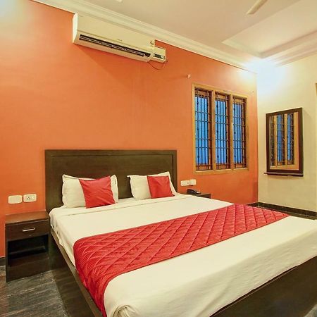 Oyo 7355 Covinille Bed & Breakfast มทุราย ภายนอก รูปภาพ