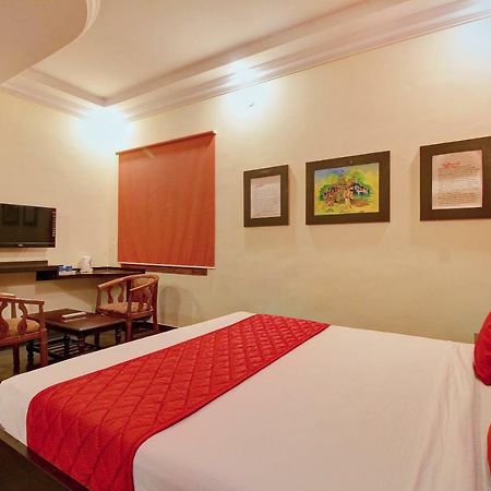 Oyo 7355 Covinille Bed & Breakfast มทุราย ภายนอก รูปภาพ
