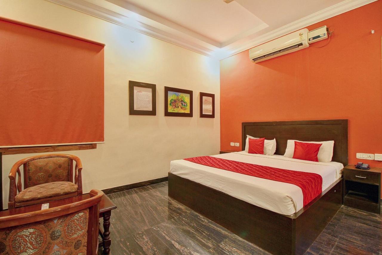 Oyo 7355 Covinille Bed & Breakfast มทุราย ภายนอก รูปภาพ
