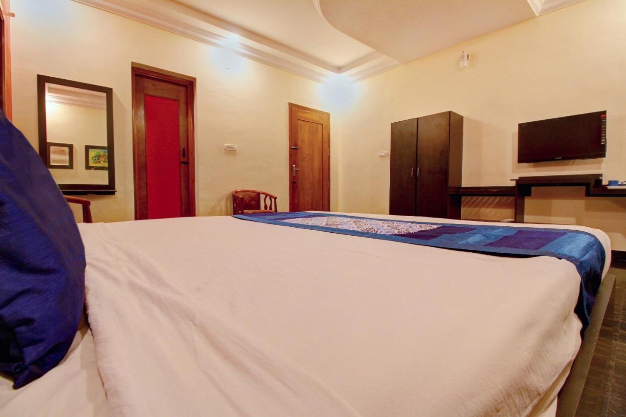 Oyo 7355 Covinille Bed & Breakfast มทุราย ภายนอก รูปภาพ